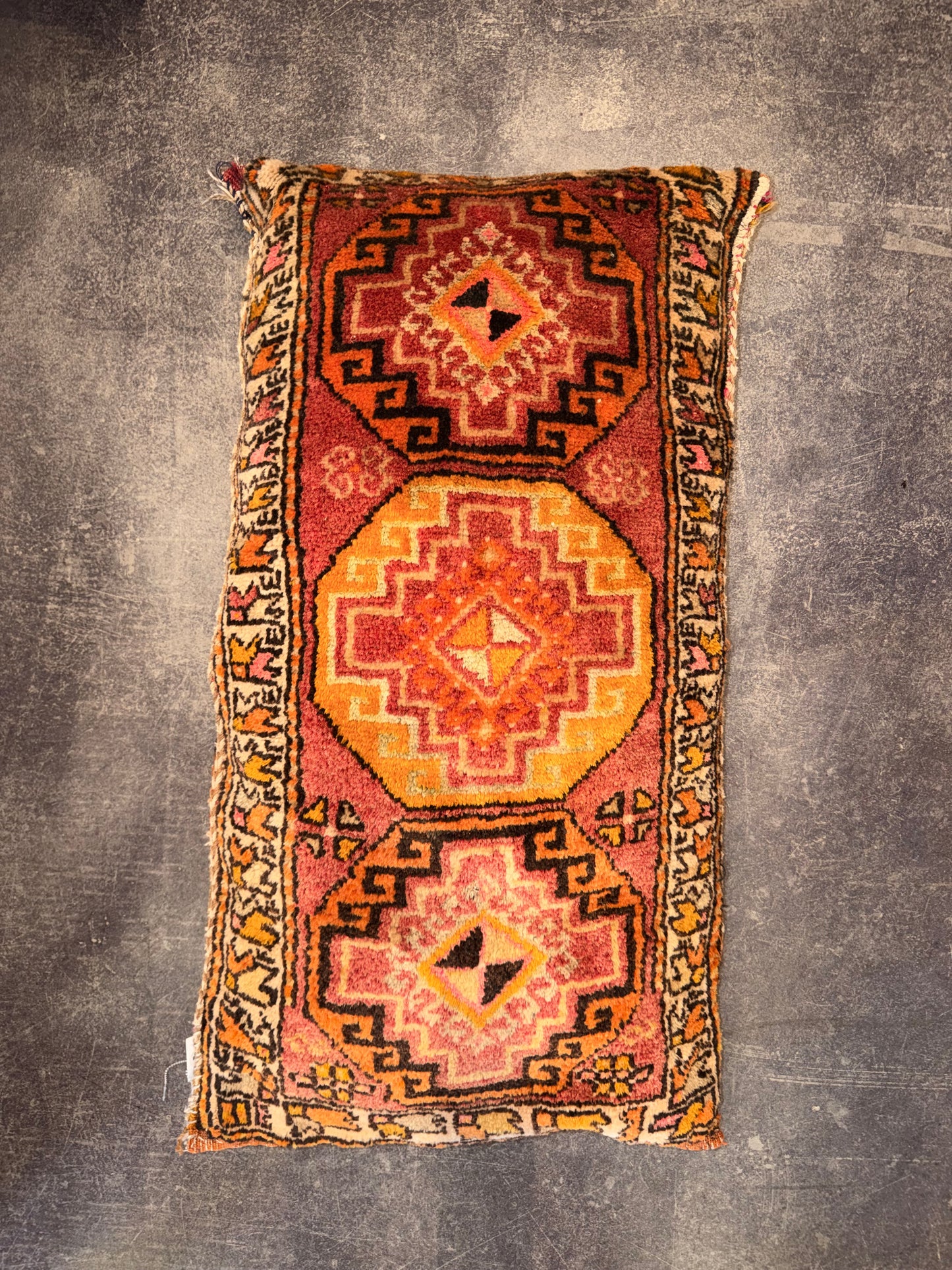 Turkish Rug Pillow - Design 11